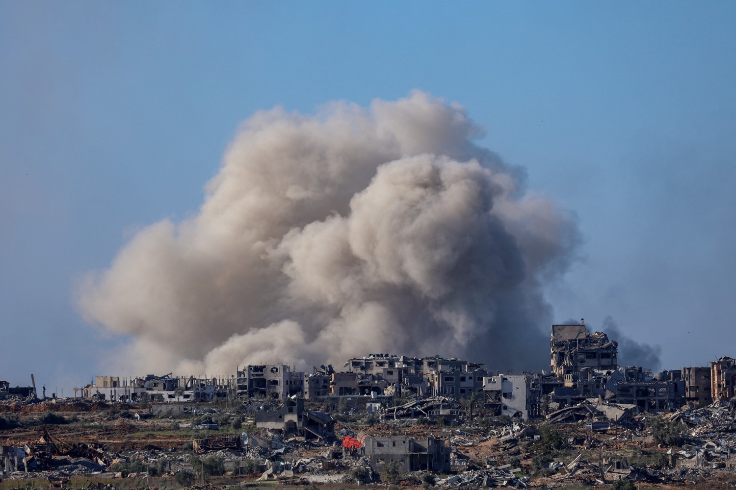 3 شهداء بينهم امرأة بقصف للاحتلال على حي الصبرة بغزة | شبكة يافا الإخبارية