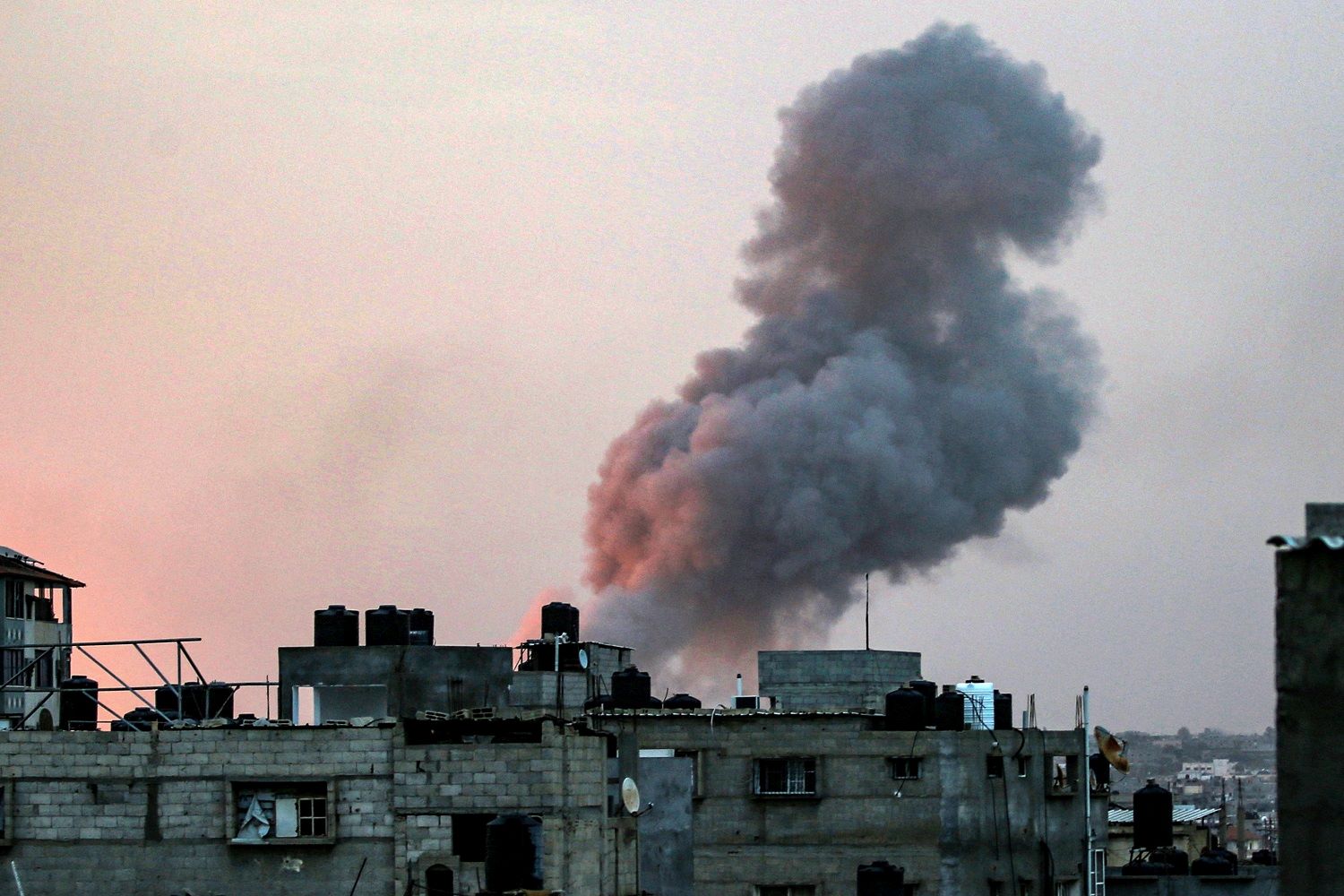 ارتفاع حصيلة الشهداء في غزة إلى أكثر من 35 ألفا منذ بدء العدوان | شبكة يافا الإخبارية